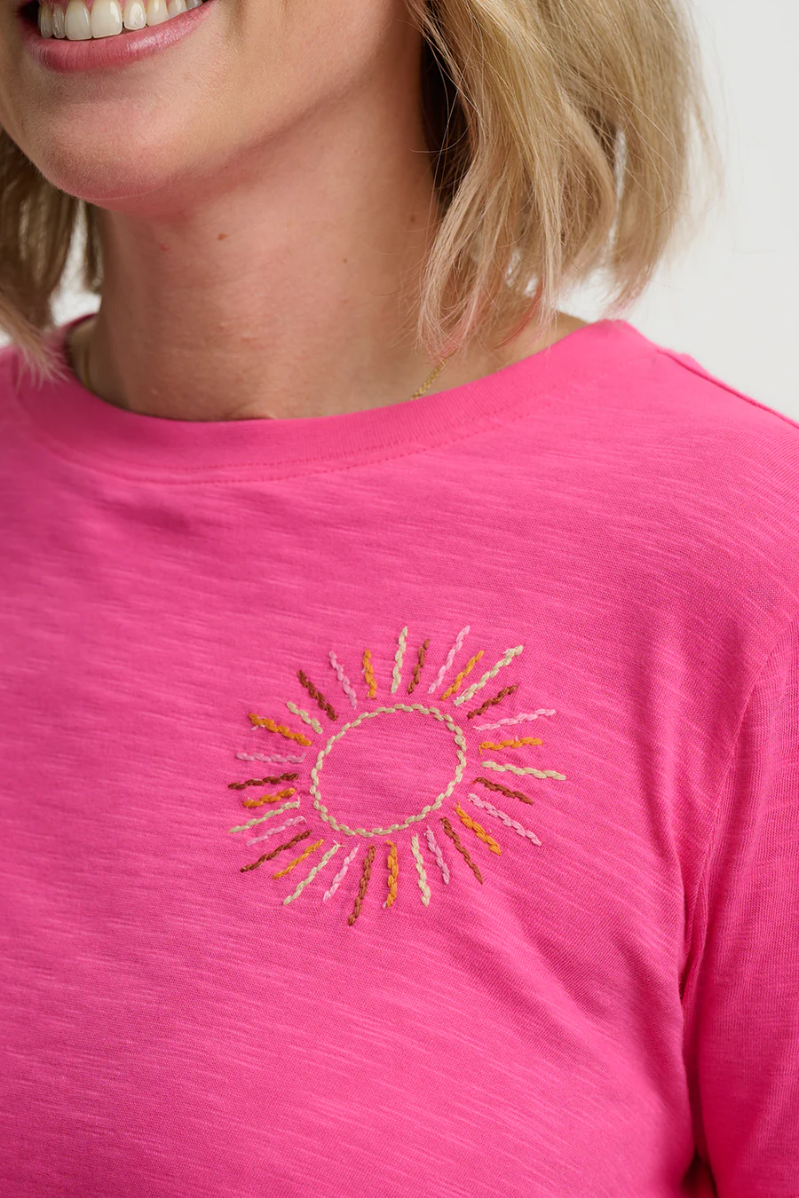 Camiseta rosa fucsia - Imagen 2