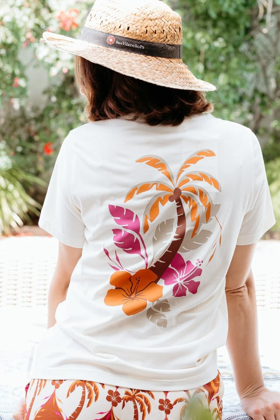 Camiseta blanco roto palmeras