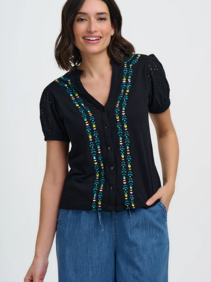 Camisa negra bordado folklore